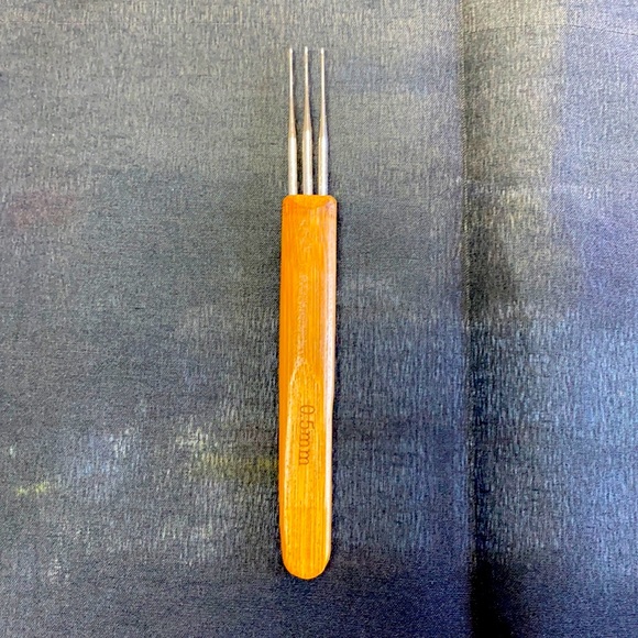 Bamboo Dreadlock Crochet Hook 3 pickers - Picture 1 of 1